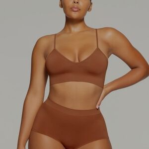 Skims Soft Smoothing Bralette